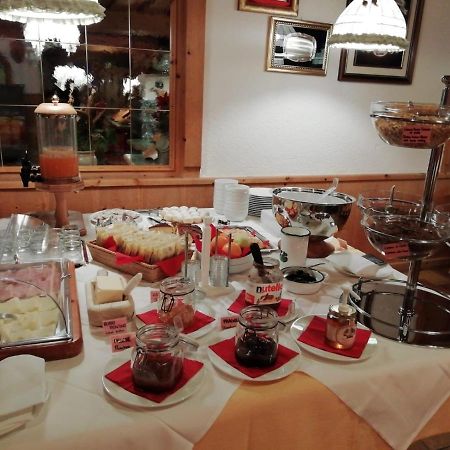 Rifugio Capanna Passo Valles 팔카데 외부 사진