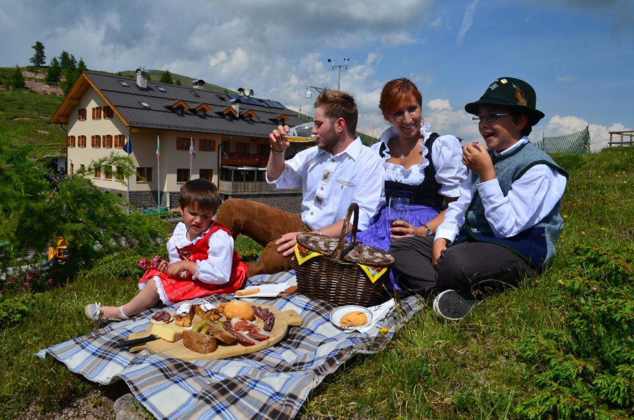 Rifugio Capanna Passo Valles 팔카데 외부 사진