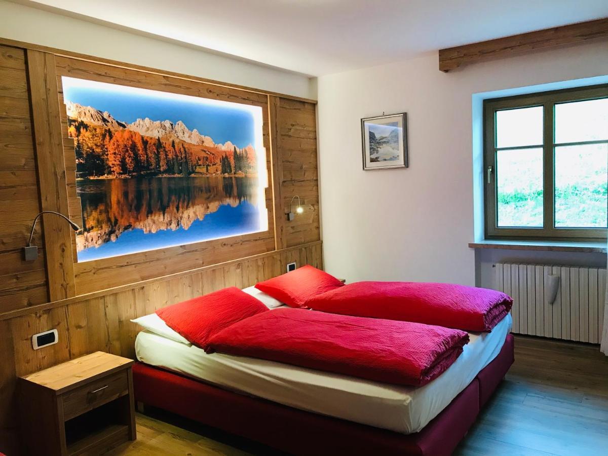 Rifugio Capanna Passo Valles 팔카데 외부 사진