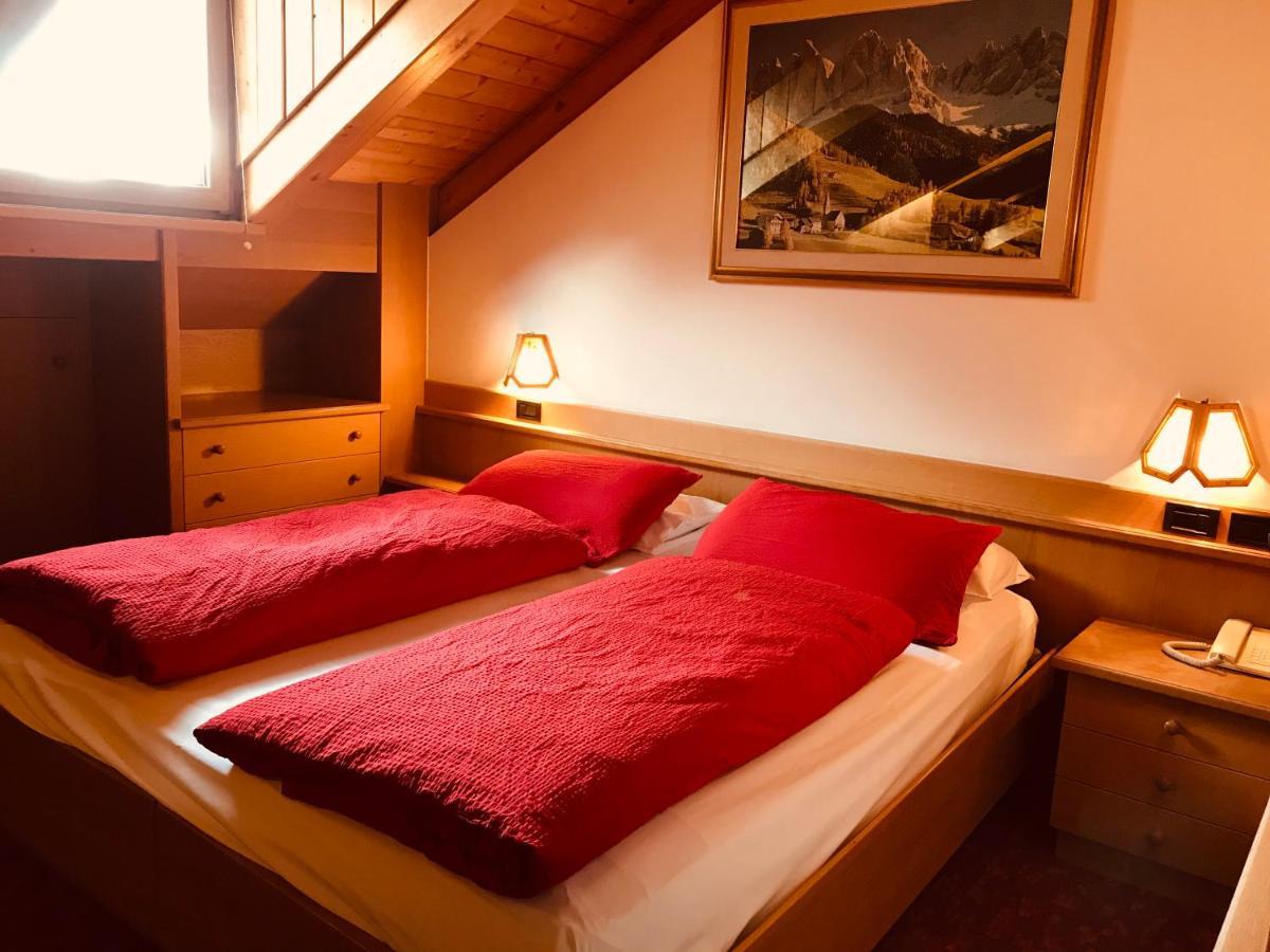 Rifugio Capanna Passo Valles 팔카데 외부 사진