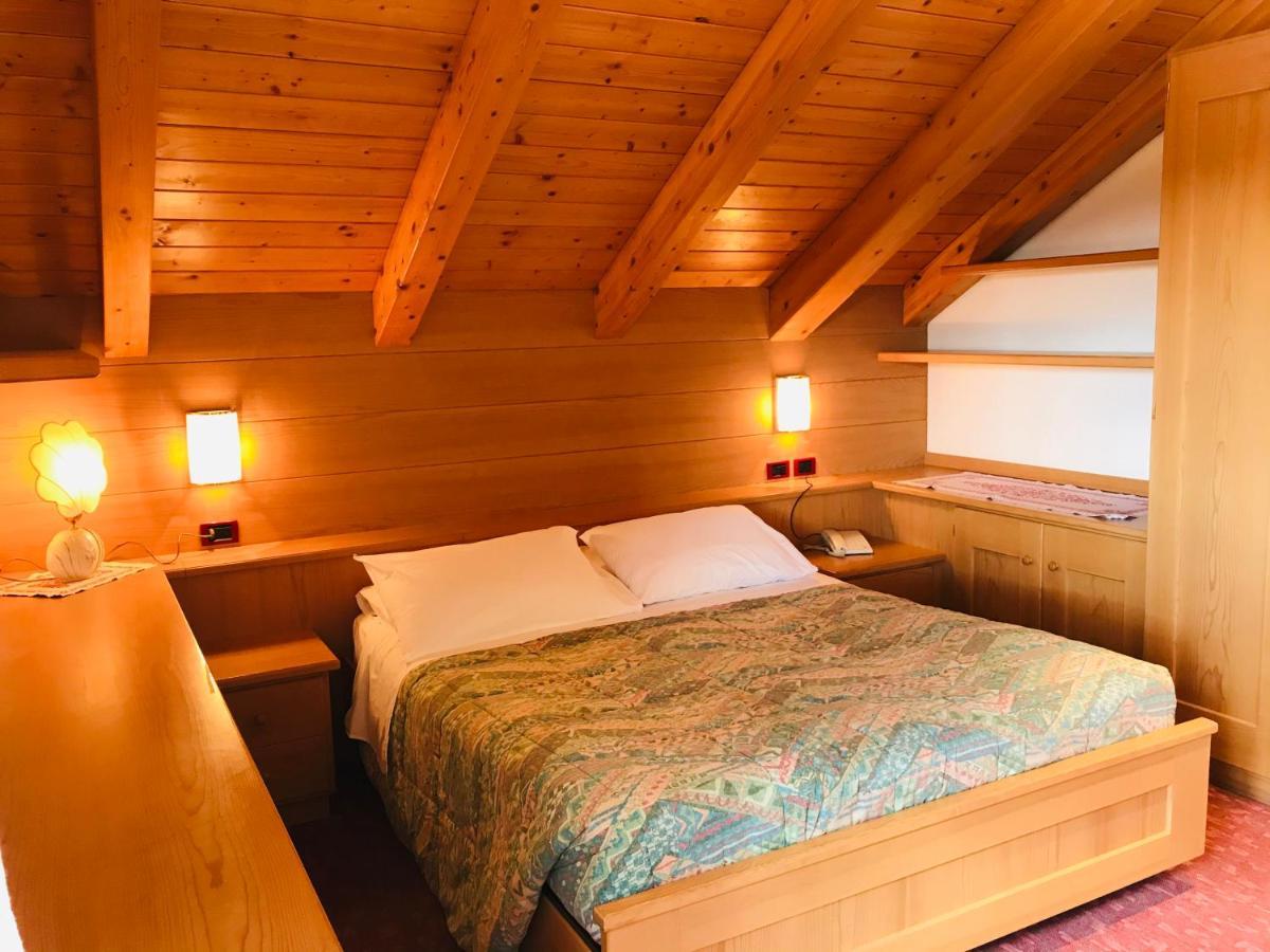 Rifugio Capanna Passo Valles 팔카데 외부 사진