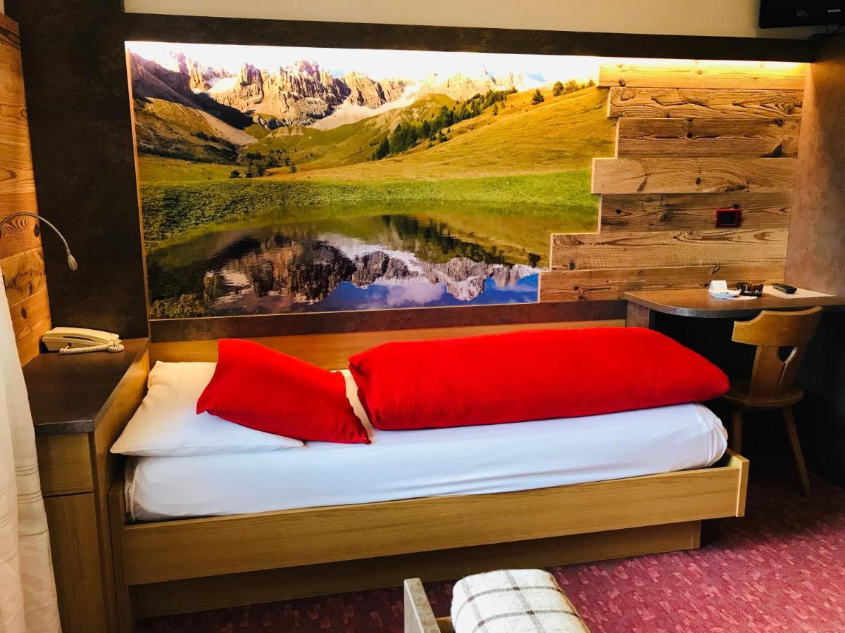 Rifugio Capanna Passo Valles 팔카데 외부 사진