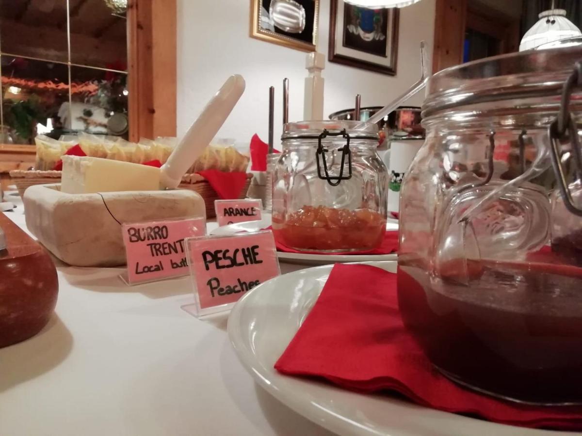 Rifugio Capanna Passo Valles 팔카데 외부 사진