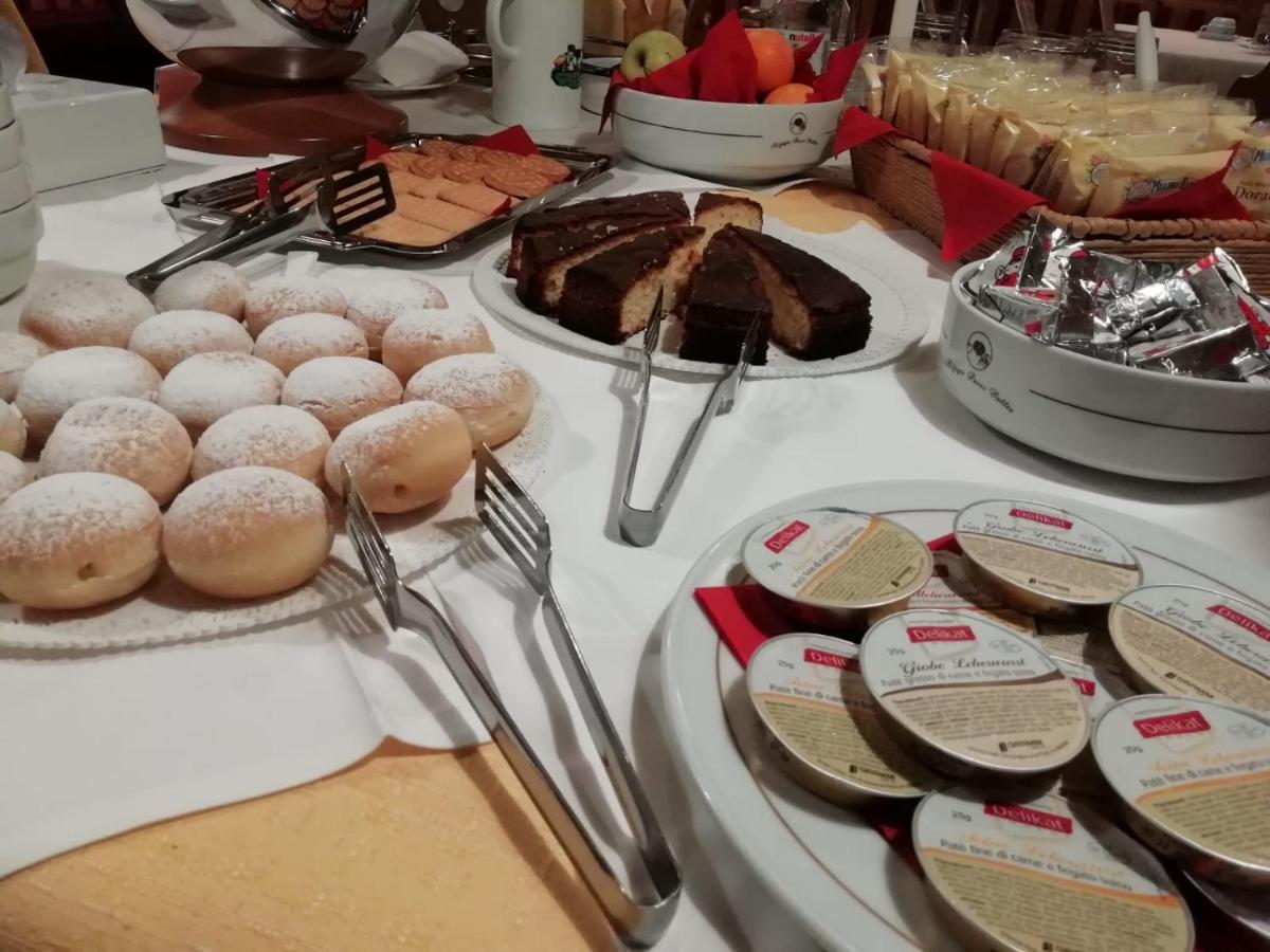 Rifugio Capanna Passo Valles 팔카데 외부 사진