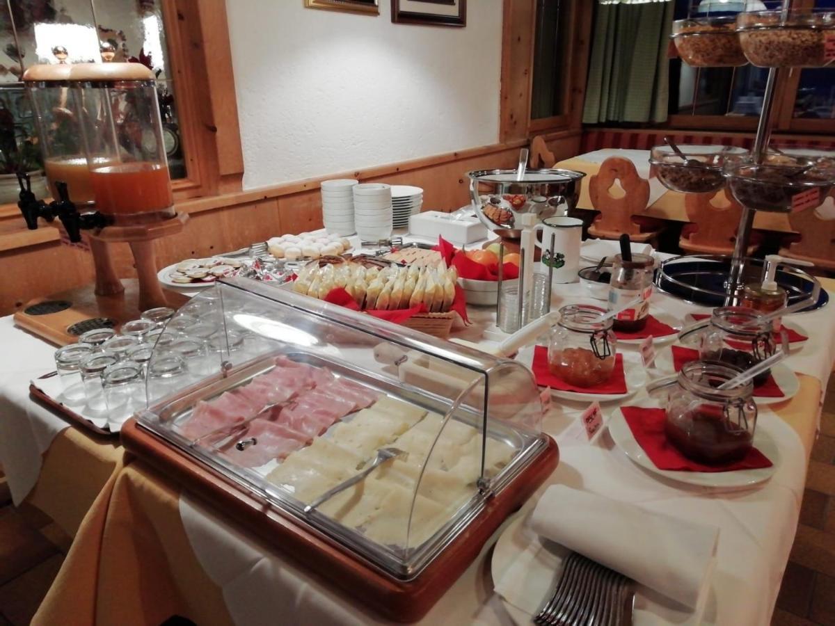 Rifugio Capanna Passo Valles 팔카데 외부 사진