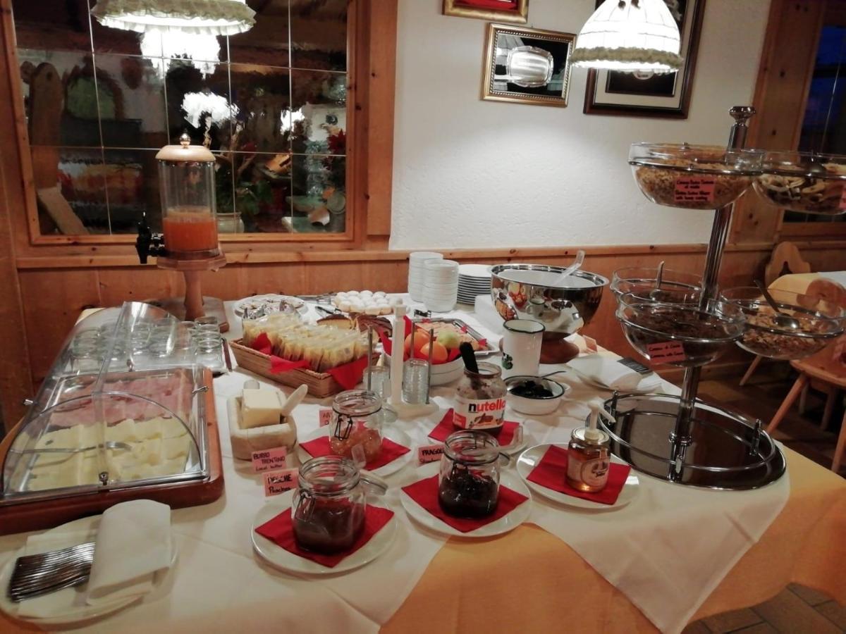 Rifugio Capanna Passo Valles 팔카데 외부 사진