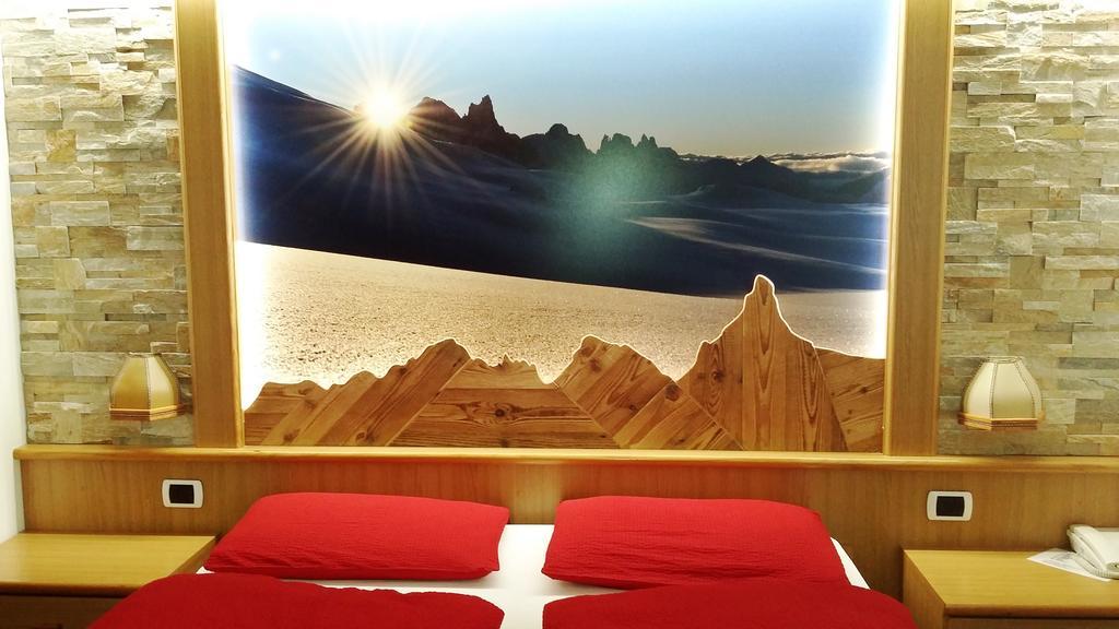 Rifugio Capanna Passo Valles 팔카데 외부 사진